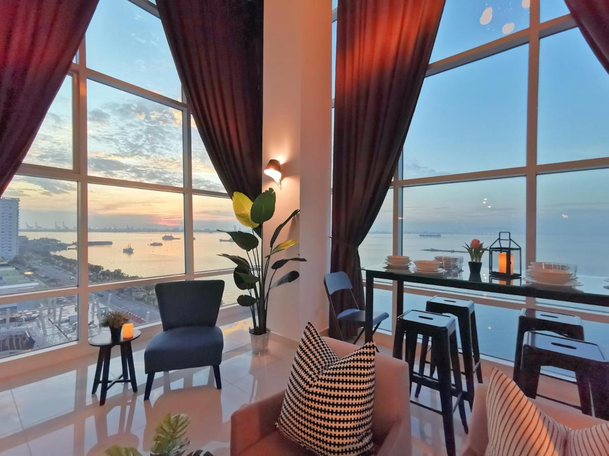 Maritime Suites Holiday Rental George Town Buitenkant foto